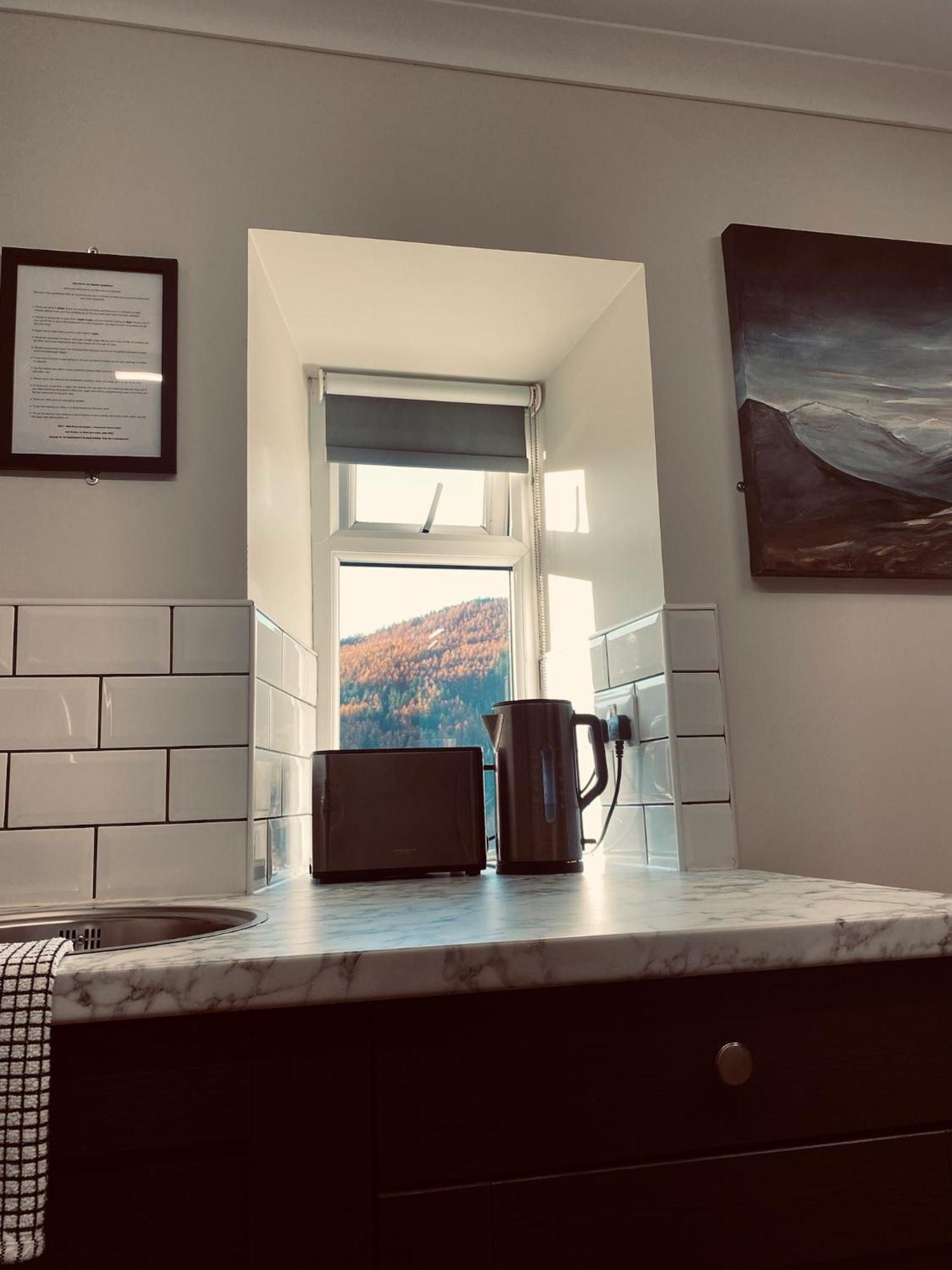 Ben Nevis Inn Rooms Fort William Exterior foto