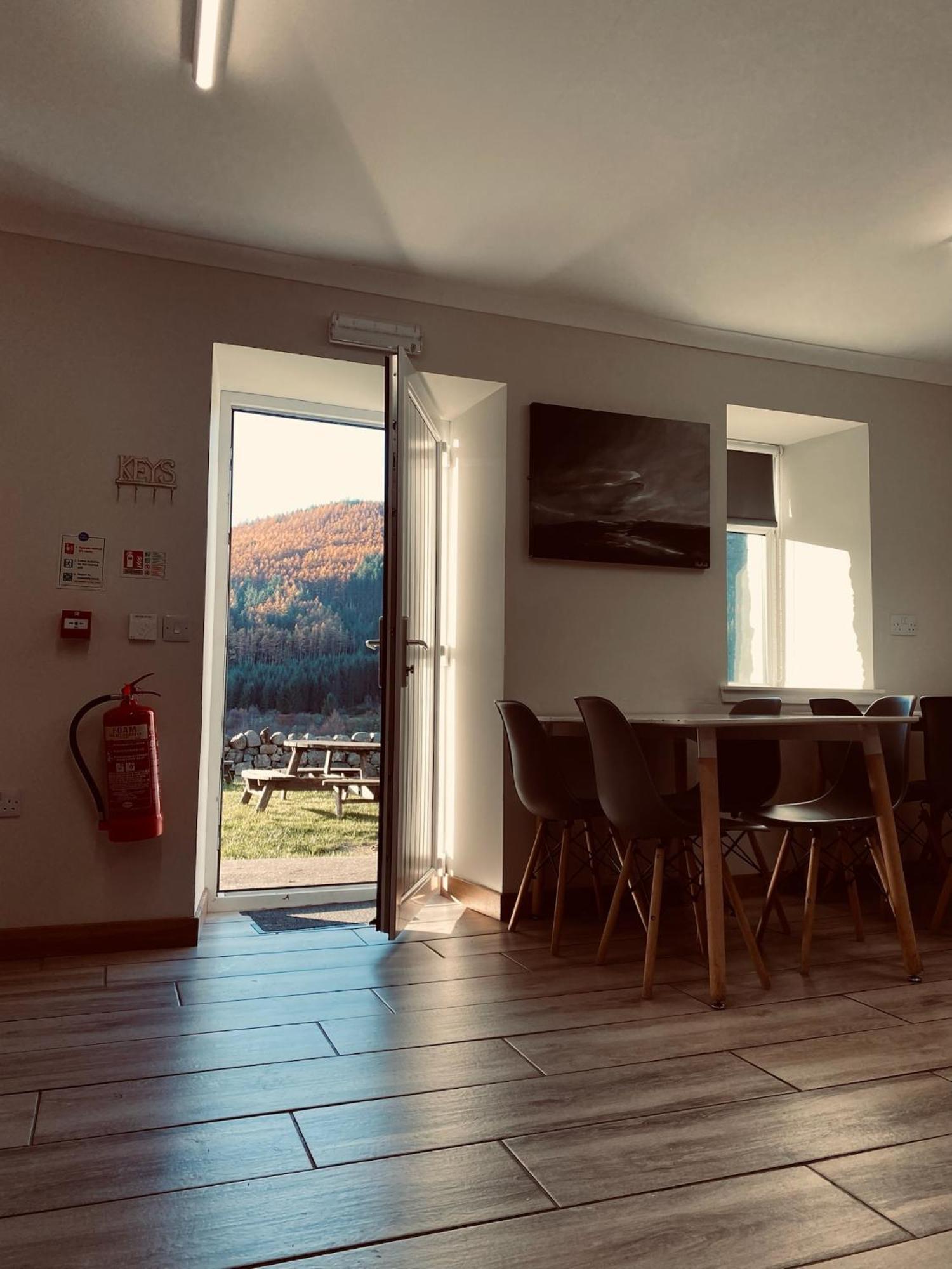 Ben Nevis Inn Rooms Fort William Exterior foto